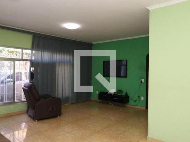 Casa à Venda Vila Jacuí, 4 Quartos, 250 m² São Paulo