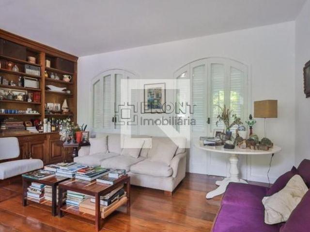 Casa à Venda Vila Madalena, 4 Quartos, 380 m2