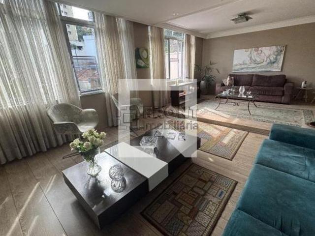 Casa à Venda Vila Madalena, 3 Quartos, 253 m2