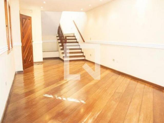 Casa à Venda Vila Mazzei, 3 Quartos, 180 m² São Paulo