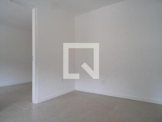 Casa à Venda Vila Nova, 2 Quartos, 110 m² Novo Hamburgo