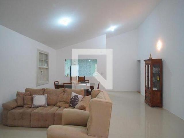 Casa à Venda Vila Nova, 3 Quartos, 197 m² Novo Hamburgo