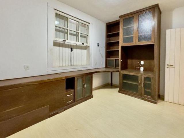 Casa à Venda Vila Paris, 4 Quartos, 300 m2