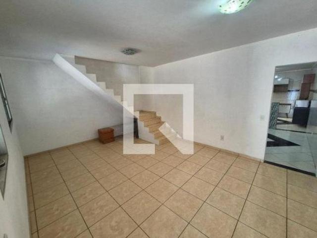 Casa à Venda Vila Pirajussara, 3 Quartos, 130 m² São Paulo