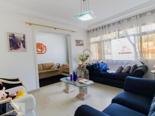 Casa à Venda Vila Ré, 2 Quartos, 180 m2