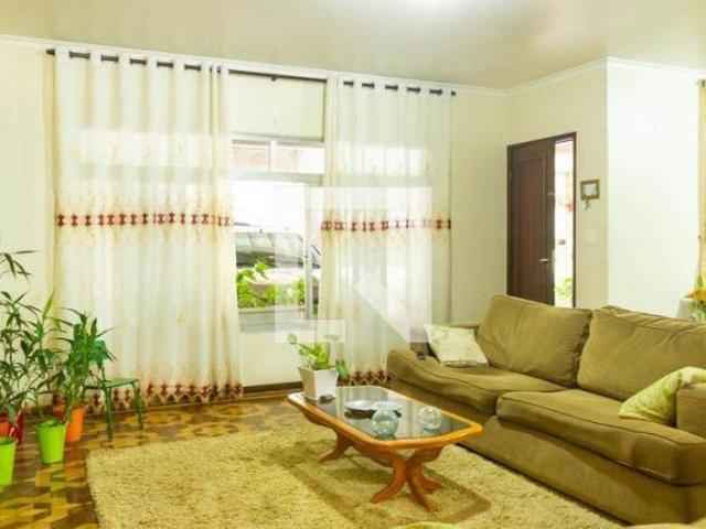 Casa à Venda Vila Romano, 4 Quartos, 200 m² São Paulo