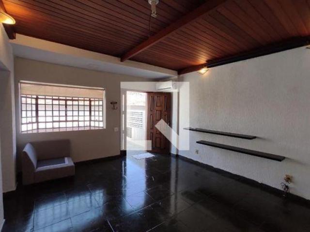 Casa à Venda Vila Romana, 2 Quartos, 260 m2