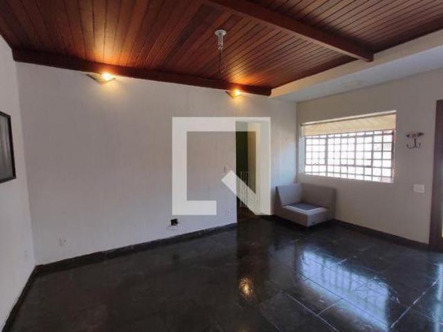 Casa à Venda Vila Romana, 2 Quartos, 260 m2