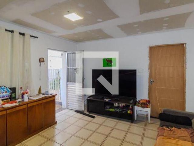 Casa à Venda Vila Santa Clara, 3 Quartos, 220 m² São Paulo