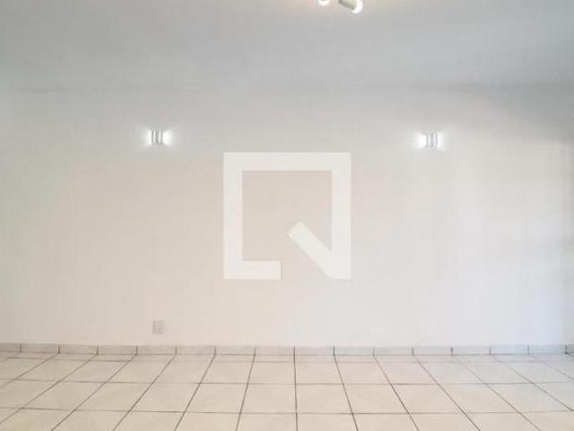 Casa à Venda Vila Santa Maria, 3 Quartos, 200 m² São Paulo