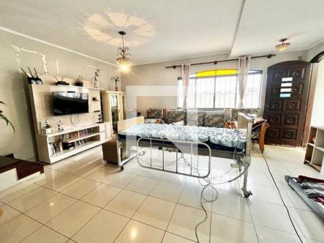 Casa à Venda Vila Santa Maria, 3 Quartos, 225 m² São Paulo