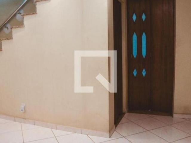 Casa à Venda Vila Sabrina, 3 Quartos, 162 m² São Paulo