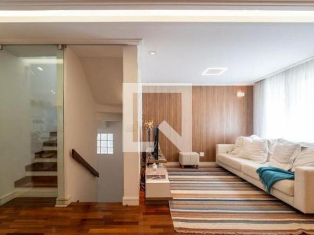 Casa à Venda Vila Sônia, 3 Quartos, 205 m² São Paulo