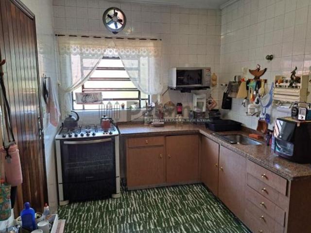 Casa à venda/locação 3 quartos no Caxingui