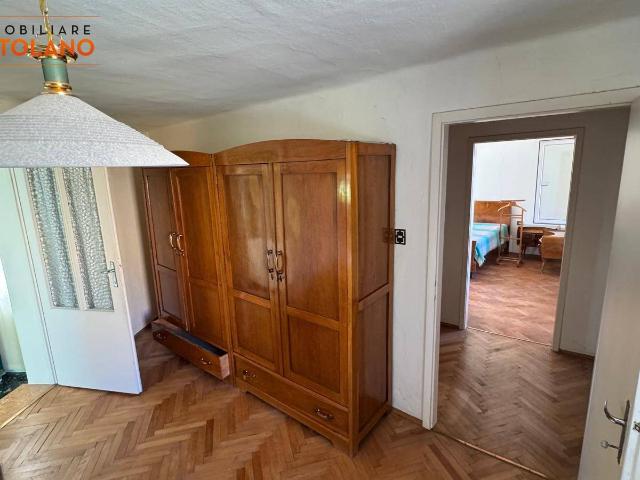 CASA ACCOSTATA DA UN LATO in vendita a Sagrado