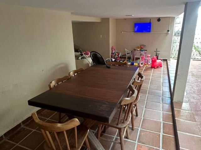 Casa Aconchegante com Quintal e 4 Quartos em João Pessoa
