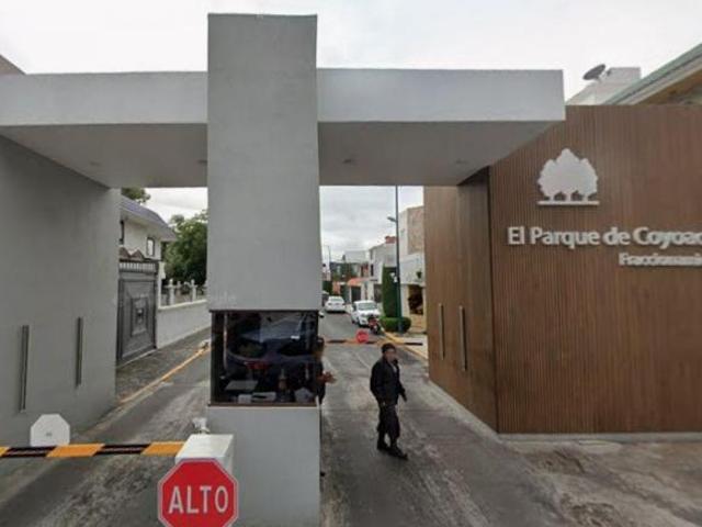 Casa Adjudicada cerca de Galerías Coapa y Club América en Coapa Parque Coyoacán, Coyoacan CDMX