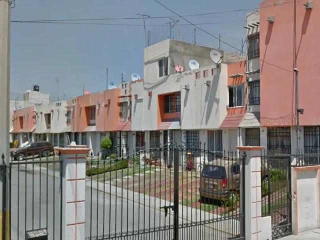 CASA ADJUDICADA EN VENTA EN JOYAS DE CUAUTITLÁN, ESTADO DE MÉXICO