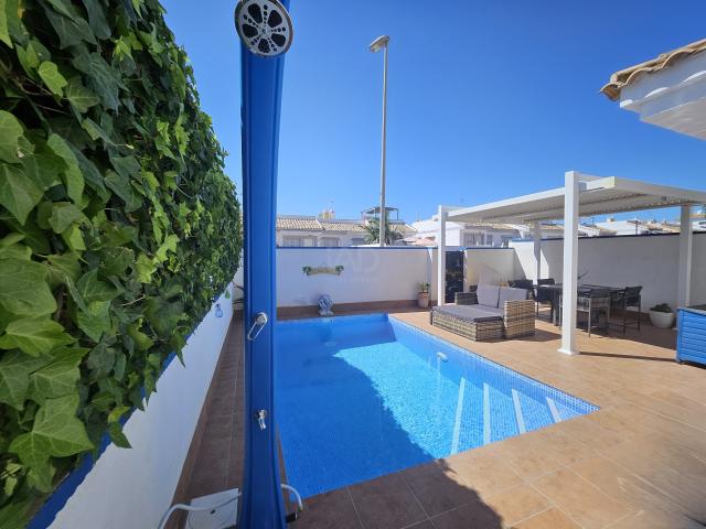 Casa adosada 2 dormitorios 57.65 m2