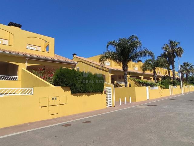 Casa adosada 4 dormitorios 167 m2 228m² Grao de Sagunto
