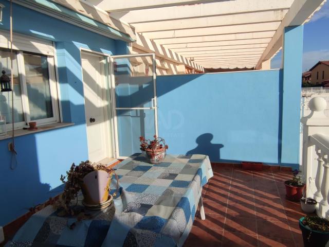 Casa adosada 4 dormitorios 180 m2
