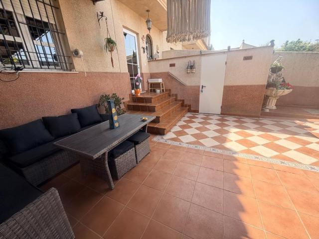 Casa adosada 4 dormitorios 190 m2 190m² Jerez de la Frontera