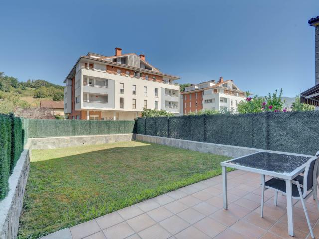 Casa adosada 4 dormitorios 207.82 m2