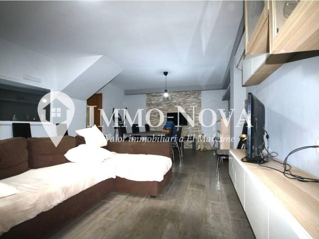 Casa adosada con patio privado y dos terrazas en Los Molinos