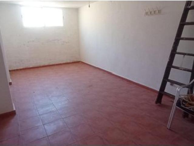 CASA ADOSADA CON PISCINA PRIVADA EN VINAROS 4 HABITACIONES