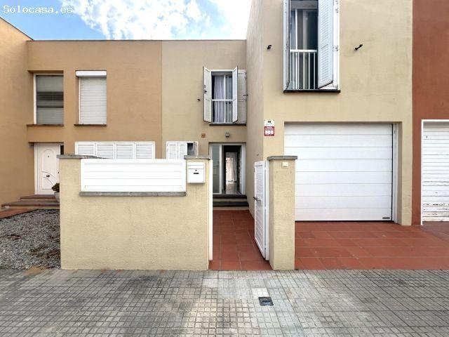Casa adosada con piscina privada en Sant Pere Pescador, Alt Empordà