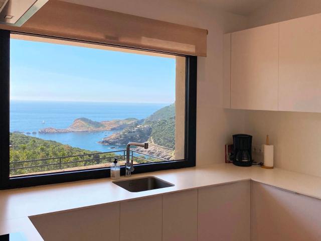 Casa adosada con vistas al mar en Begur, Aiguafreda. 162m² Begur