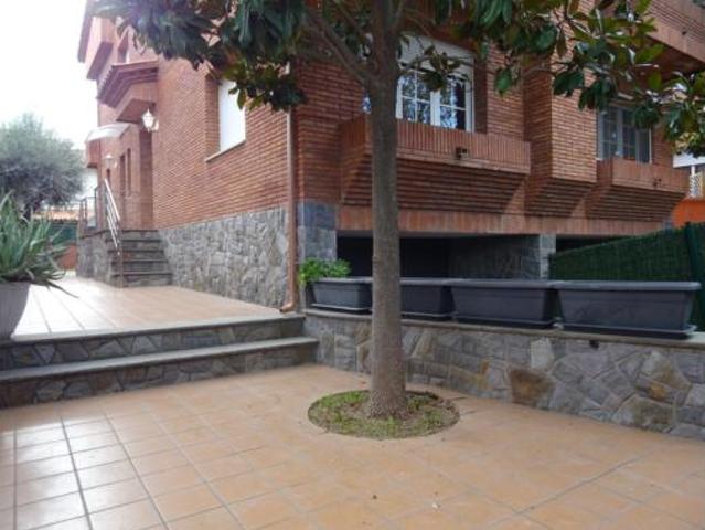 Casa adosada Alquiler Cerdanyola del Vallès, Serraparrera