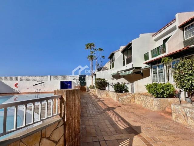 Casa Adosada de 3 Dormitorios en Playa de la Arena en Venta 84m² Guía de Isora