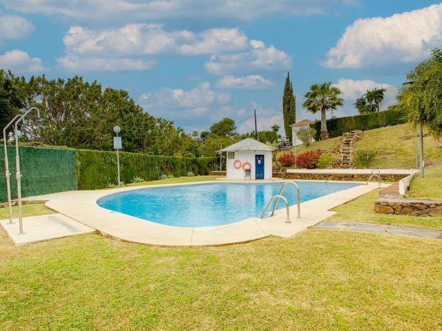 Casa adosada de 120 m2 en venta Estepona, Andalucía