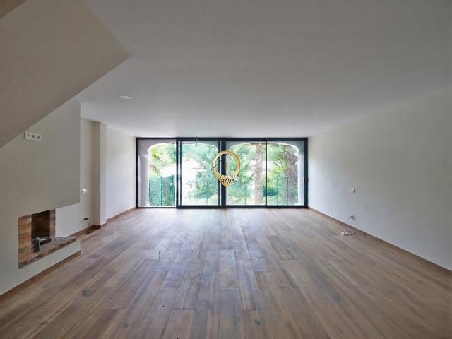 Casa adosada de 188 m2 en venta Castillo de Aro, España