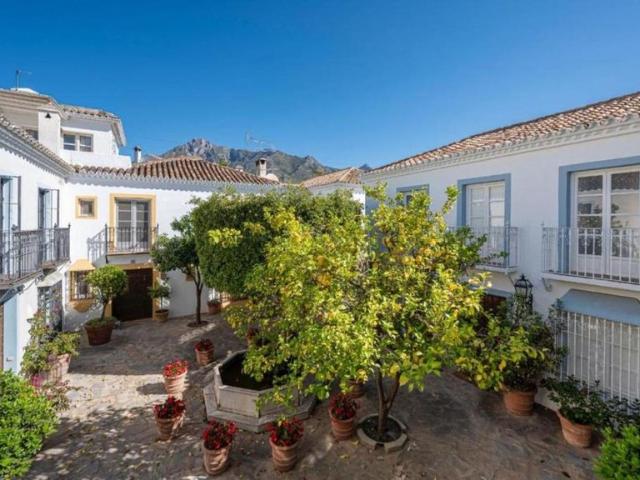 Casa adosada de 200 m2 en venta The Golden Mile, Marbella, Andalucía