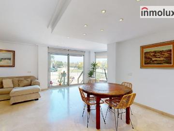 Casa adosada de 221 m2 en venta Alicante, España