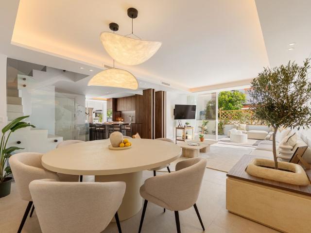 Casa adosada de 301 m2 en venta The Golden Mile, Marbella, Andalucía