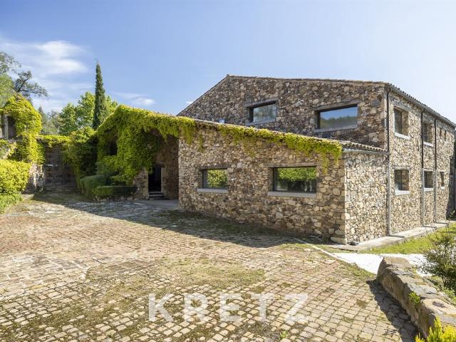 Casa adosada de 3100 m2 en venta Bruñola, Cataluña