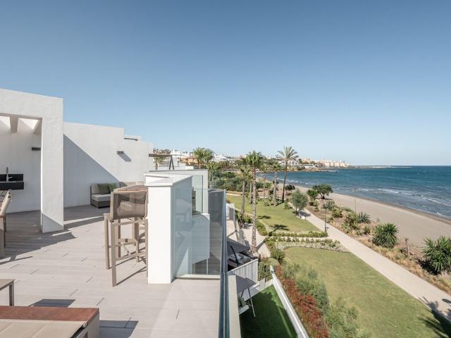 Casa adosada de 364 m2 en venta Estepona, España