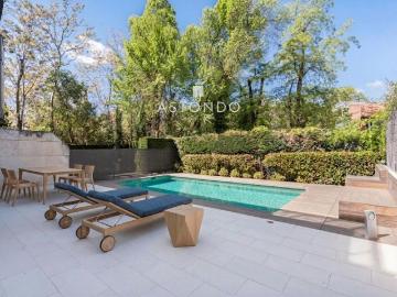 Casa adosada de alto standing 426 en venta, Madrid, Comunidad de Madrid