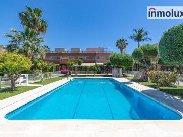 Casa adosada de alto standing 117 en venta, Alicante, España