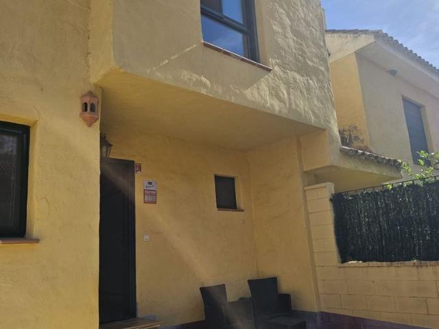Casa adosada de alto standing 119 en venta, Estepona, España
