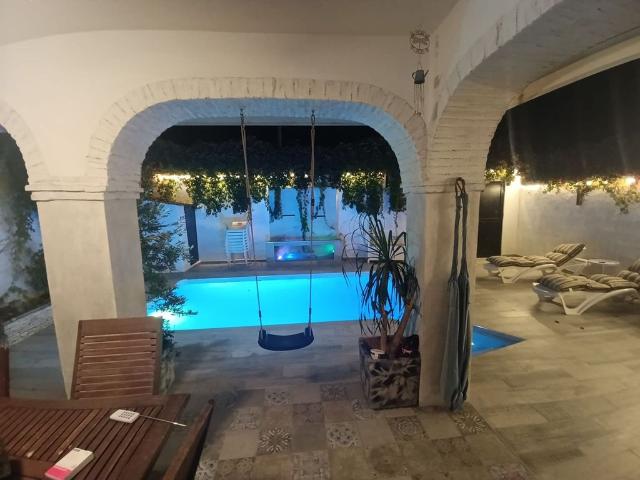 Casa adosada de alto standing 240 en venta, Estepona, Andalucía