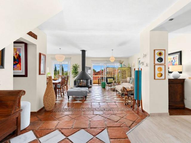 Casa adosada de alto standing 263 en venta, Estepona, Andalucía