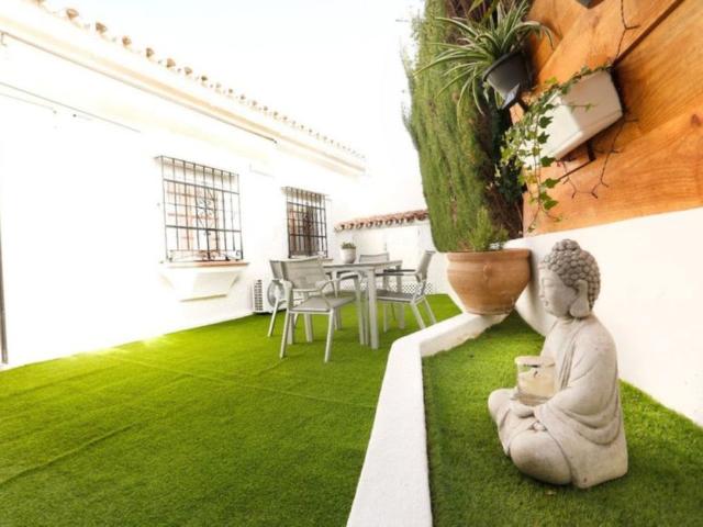 Casa adosada de alto standing de 115 m2 en venta San Pedro de Alcántara, España