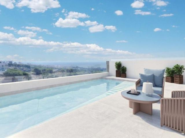 Casa adosada de alto standing de 132 m2 en venta Marbella, España