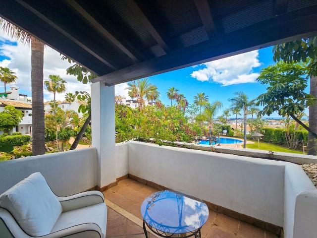 Casa adosada de alto standing de 160 m2 en venta Benahavís, España