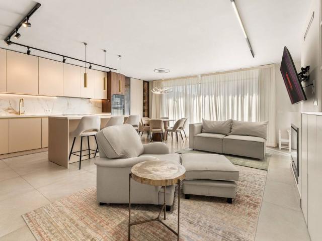 Casa adosada de alto standing de 165 m2 en venta Marbella, Andalucía