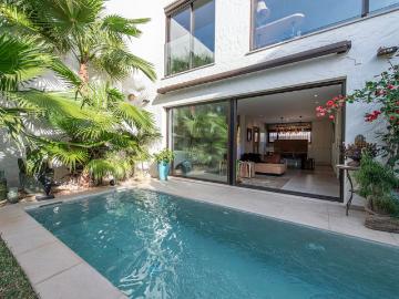 Villa en venta en Carrer de Santa Ponca